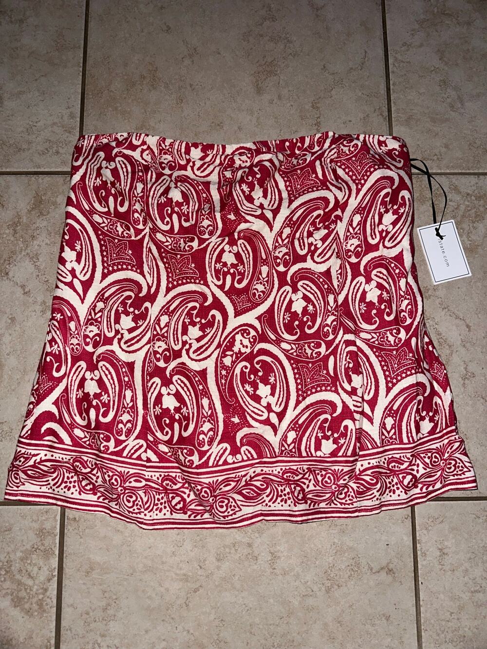 1.STATE Red & White Paisley Smocked Strapless Tube Top Size Large NWT